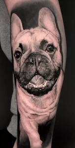 realistisch portrait hund dog französische buldogge tattoo