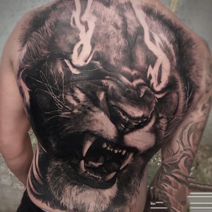 löwen tattoo