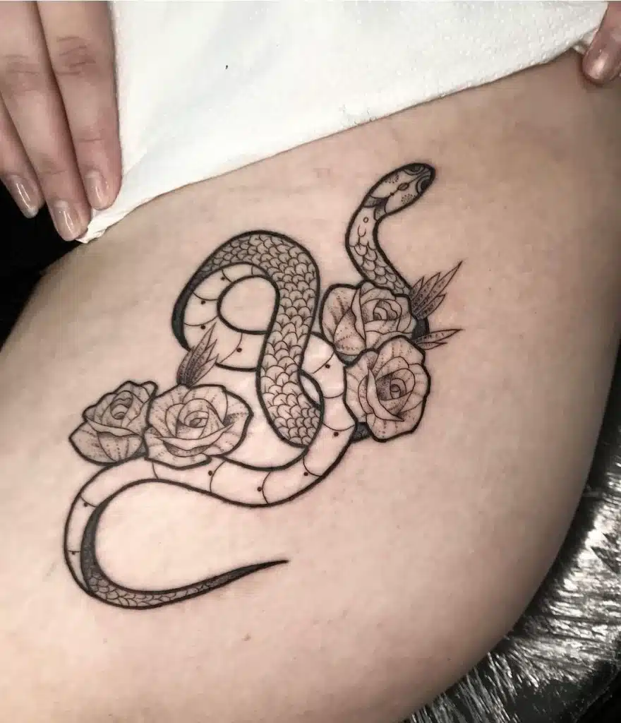 schlange tattoo