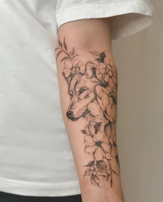 tier tattoo fineline wolf